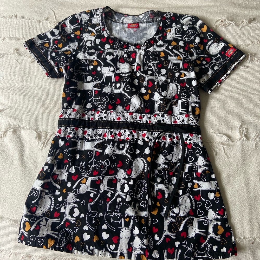 Dickie’s Cats Scrub Top (S)